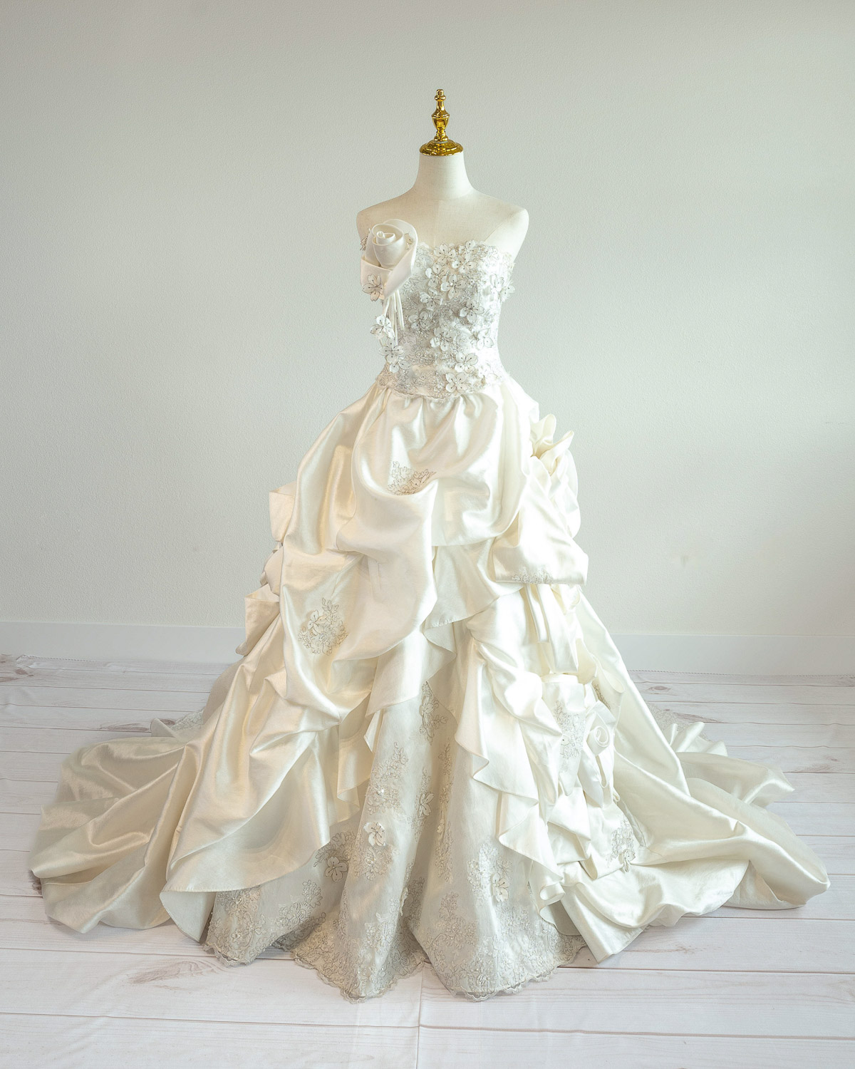 Dress 011 – ARIA