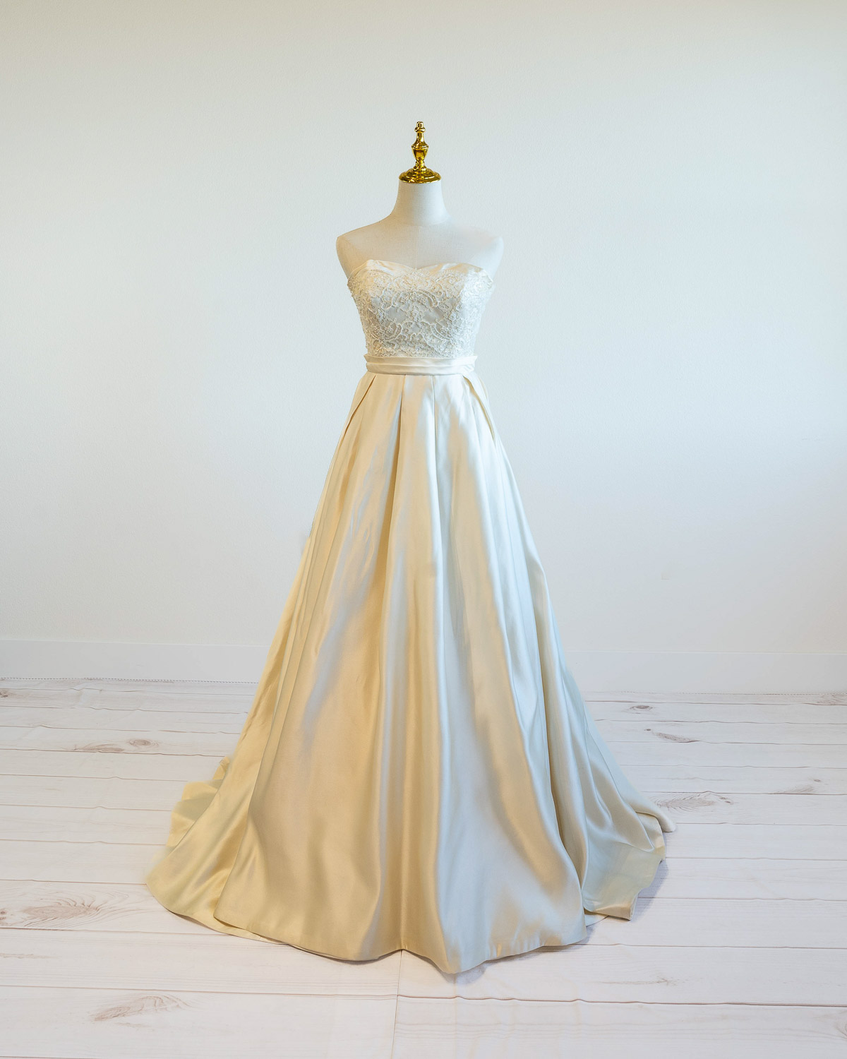 Dress 066 – Paris